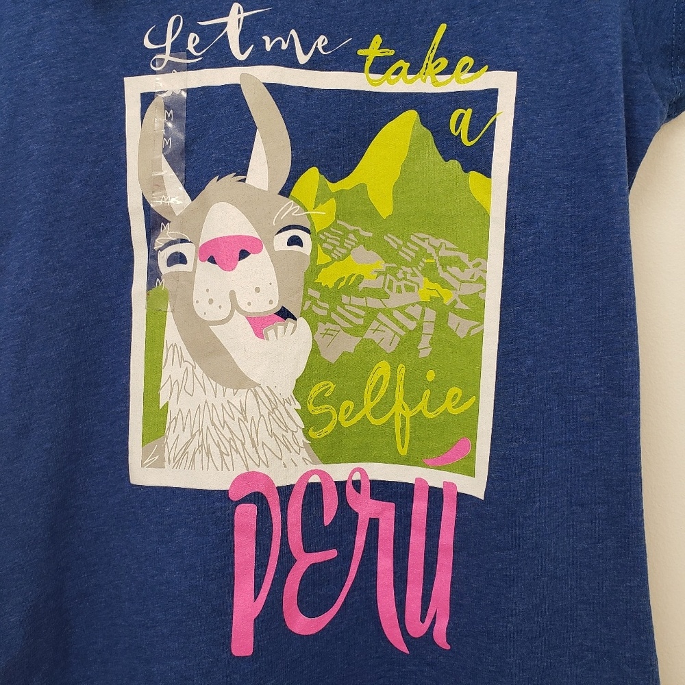Cute Navy V Neck Graphic Llama Tee. NWT